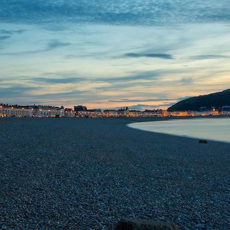 Grove House No.07 - Luxury Apartment Close To The Llandudno Beach Kültér fotó