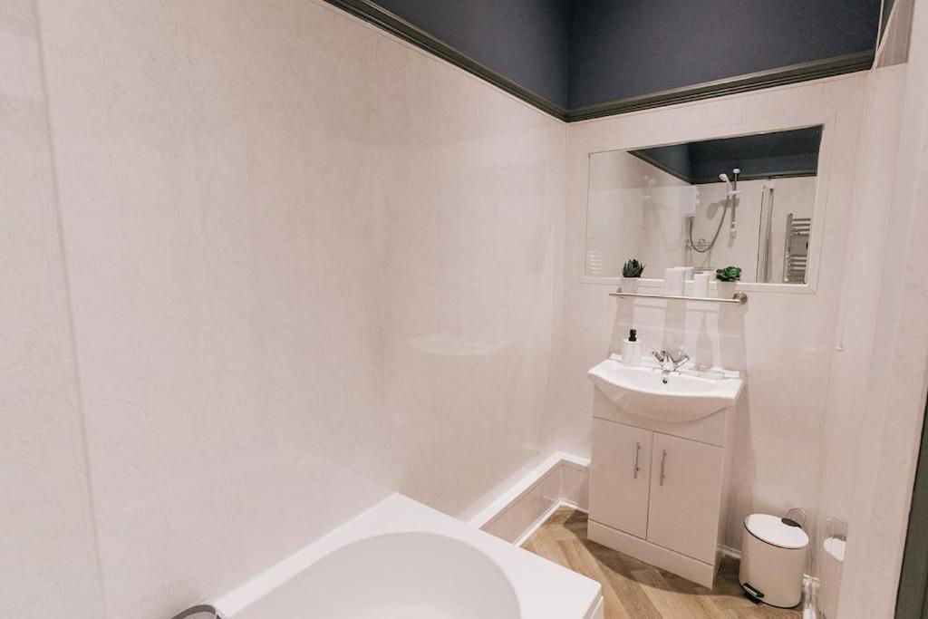 Grove House No.07 - Luxury Apartment Close To The Llandudno Beach Kültér fotó